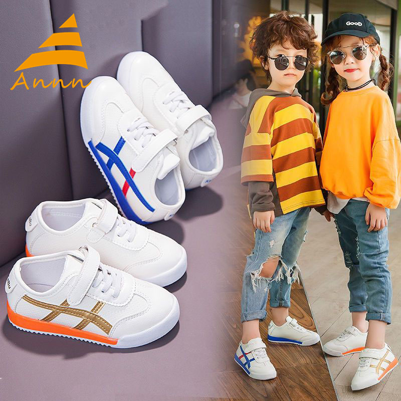 Annn Store Children's sports shoes travel shoes spring and autumn casual shoes white shoes ราคา 233 บาท*ส่งฟรี