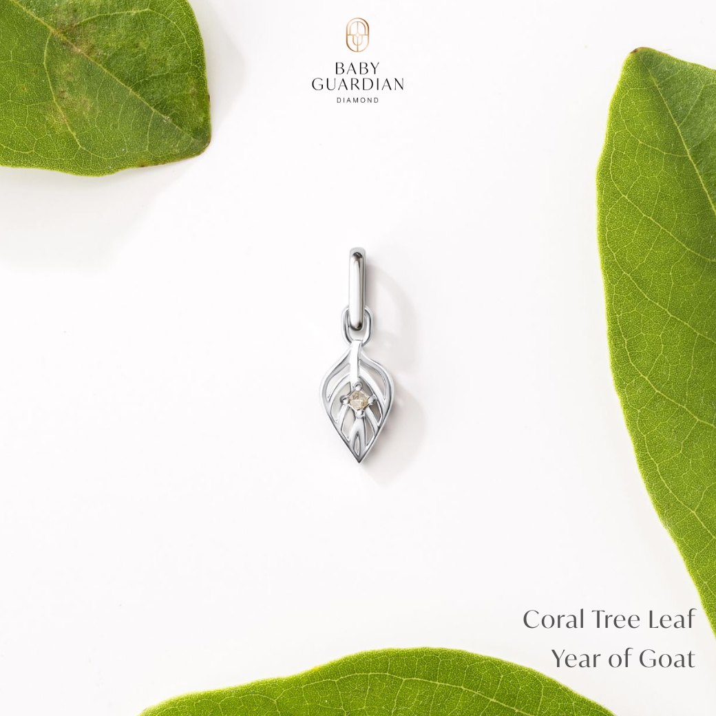 Chantha Diamond Pendant, Gold Leaf, with Necklace, for Those Born in the Year of the Rat. 💎 ราคา 19,999 บาท*ส่งฟรี
