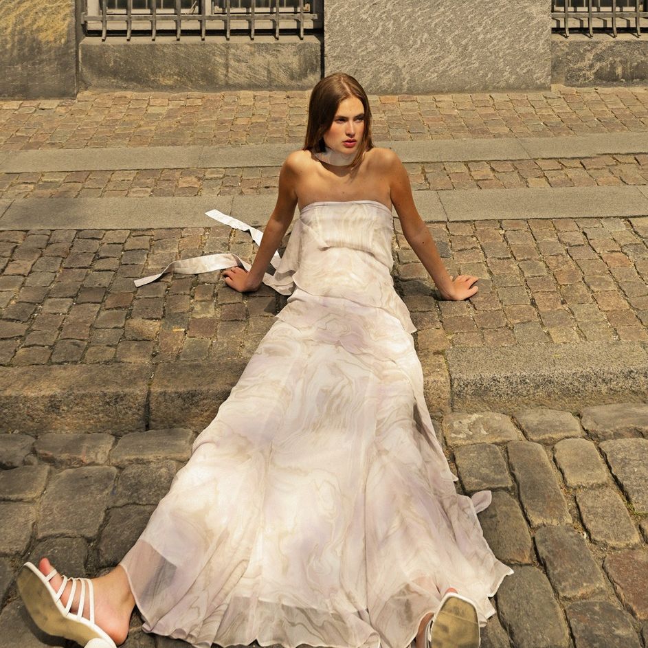 M,L Pre จัดส่ง 16 May lookbookthesignature texas dress sphere ชุดเดรสไปงาน ราคา 3,450 บาท*ส่งฟรี