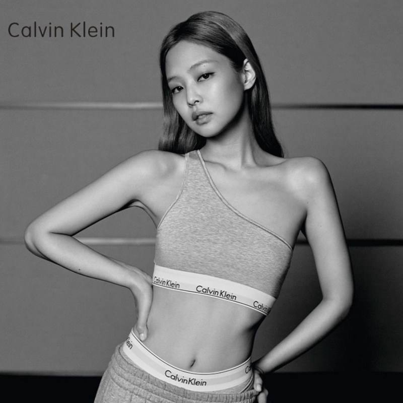 Jennie for Calvin Klein ベージュ上下Sセット-