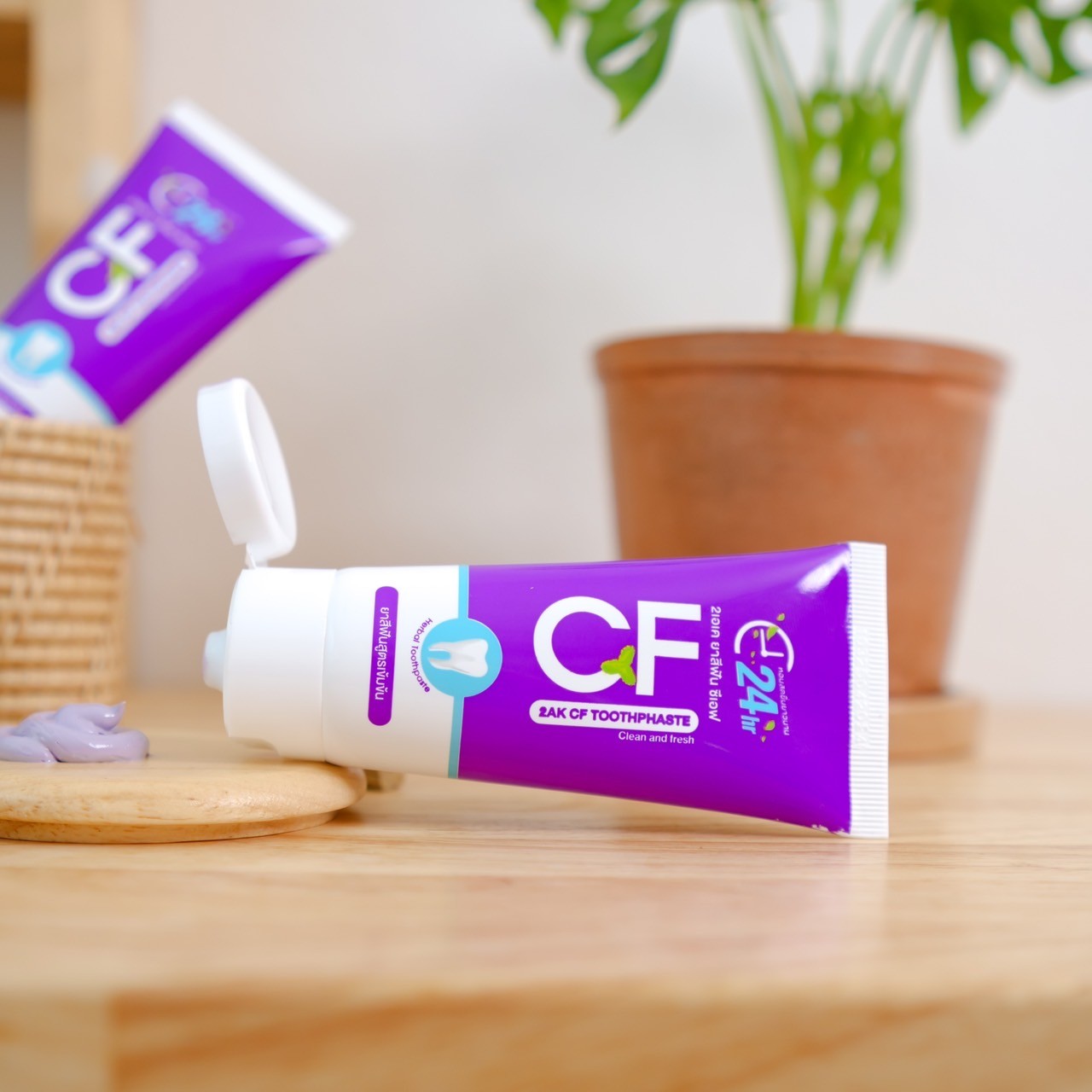 [ของแท้] ยาสีฟันCFสีม่วง ยาสีฟันสมุนไพร เนื้อครีมสีม่วง ยาสีฟันCFของแท้ ยาสีฟันcf ปริมาณ50กรัม ส่งฟรี ส่งไว พร้อมส่ง ราคา 250 บาท*ส่งฟรี