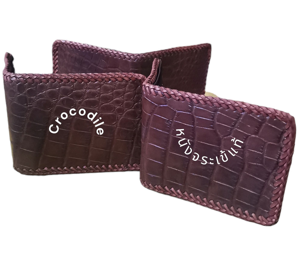 งานสวยๆ ทั้งภายนอกและภายใน กระเป๋าสตางค์ หนังจระเข้แท้ ราคา 1,250 บาท*ส่งฟรี