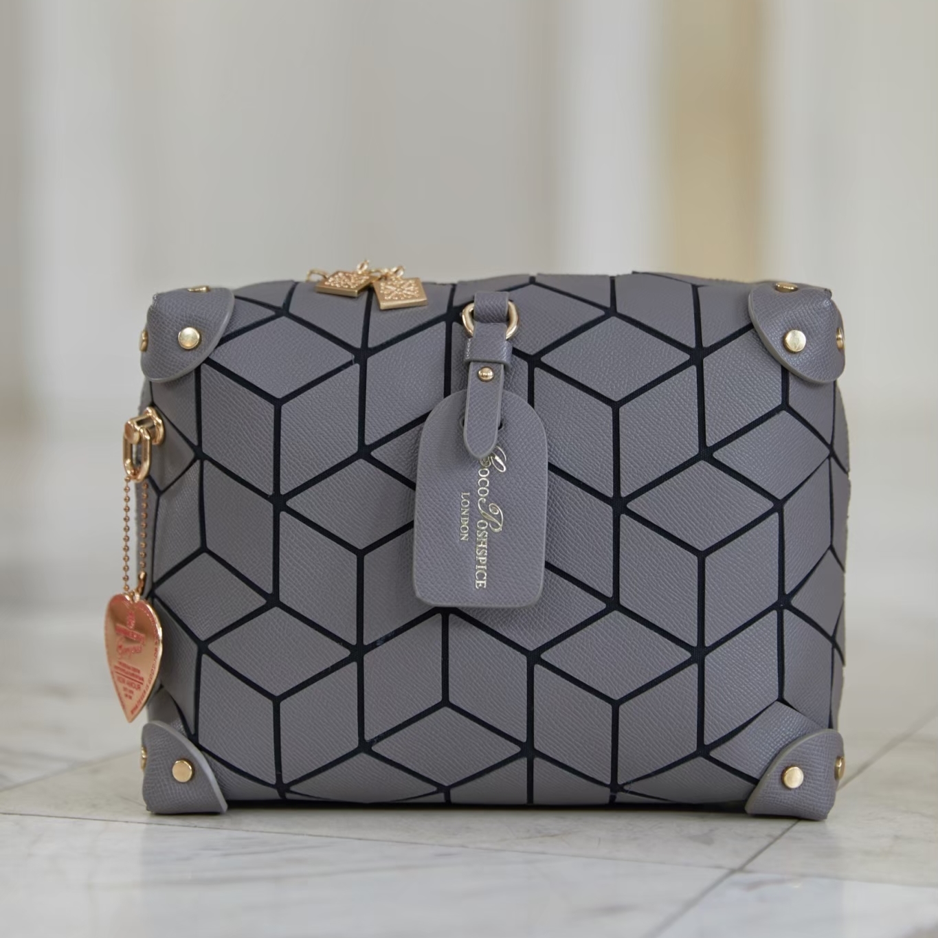 Coco London 1 x Safiano leather long box crossbody shoulder bag satchel bag Milada chain Gold replacement ราคา 1,800 บาท*ส่งฟรี