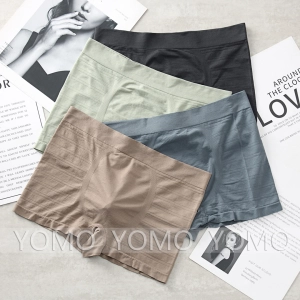 สินค้า YOMO (4 ชิ้น) กางเกงในชาย กางเกงขาสั้น ชุดชั้นในชาย กางเกงบ็อกเซอร์ กางเกงชั้นในไร้รอยต่อ ฟรีไซส์ รอบเอว 26-40 นิ้ว