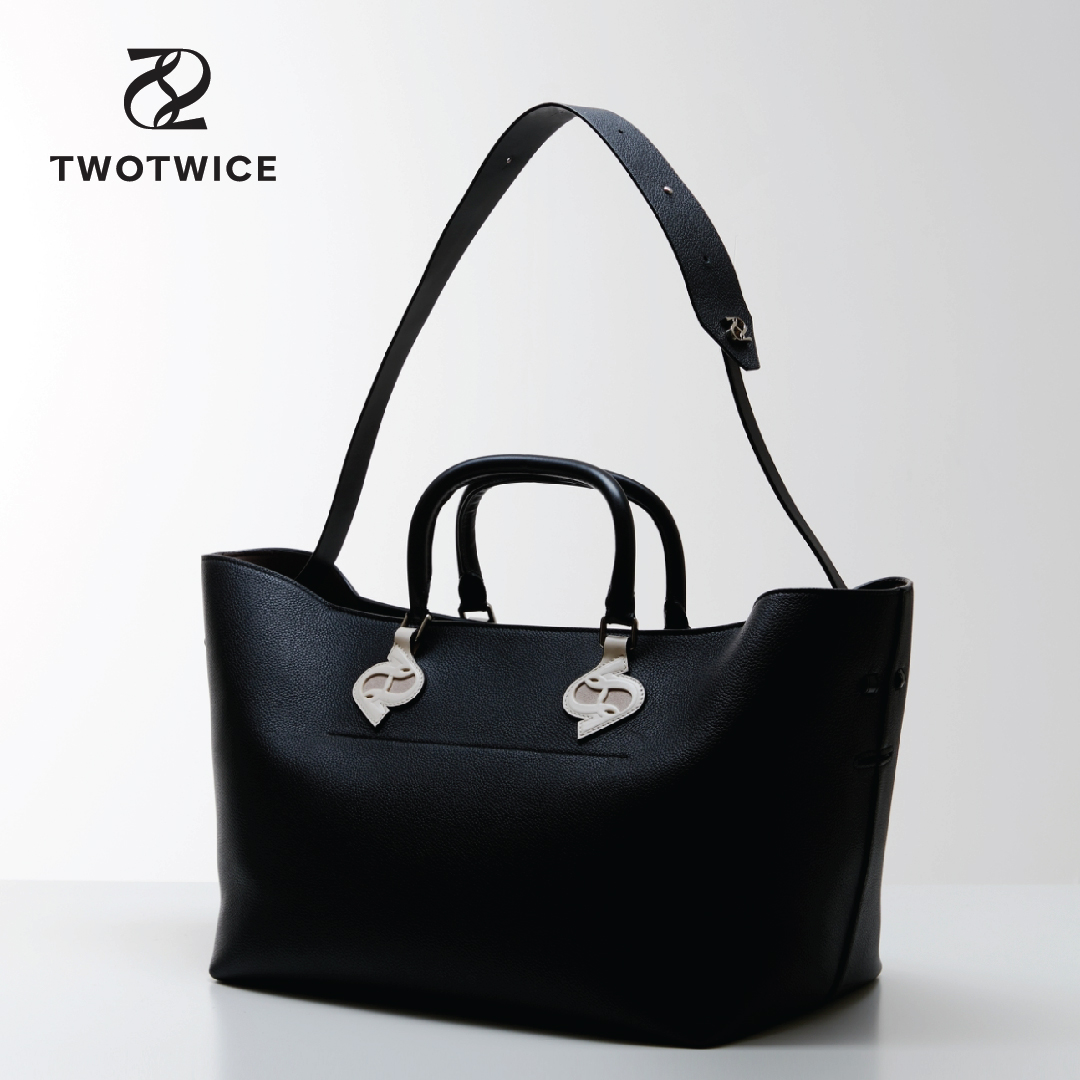 Twotwice - Voyager Leather Tote - กระเป๋าหนังแท้ ใช้เทคนิค lightweight tanning ทำให้มีน้ำหนักเบา - สินค้ามีพร้อมส่ง ราคา 11,900 บาท*ส่งฟรี