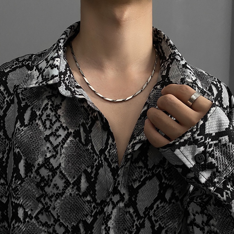 Instagram Chic Lozenge Titanium Steel Necklace - Hip Hop Minimalist Collarbone Chain | Fade-Resistant & Unisex ราคา  65 บาท*ส่งฟรี