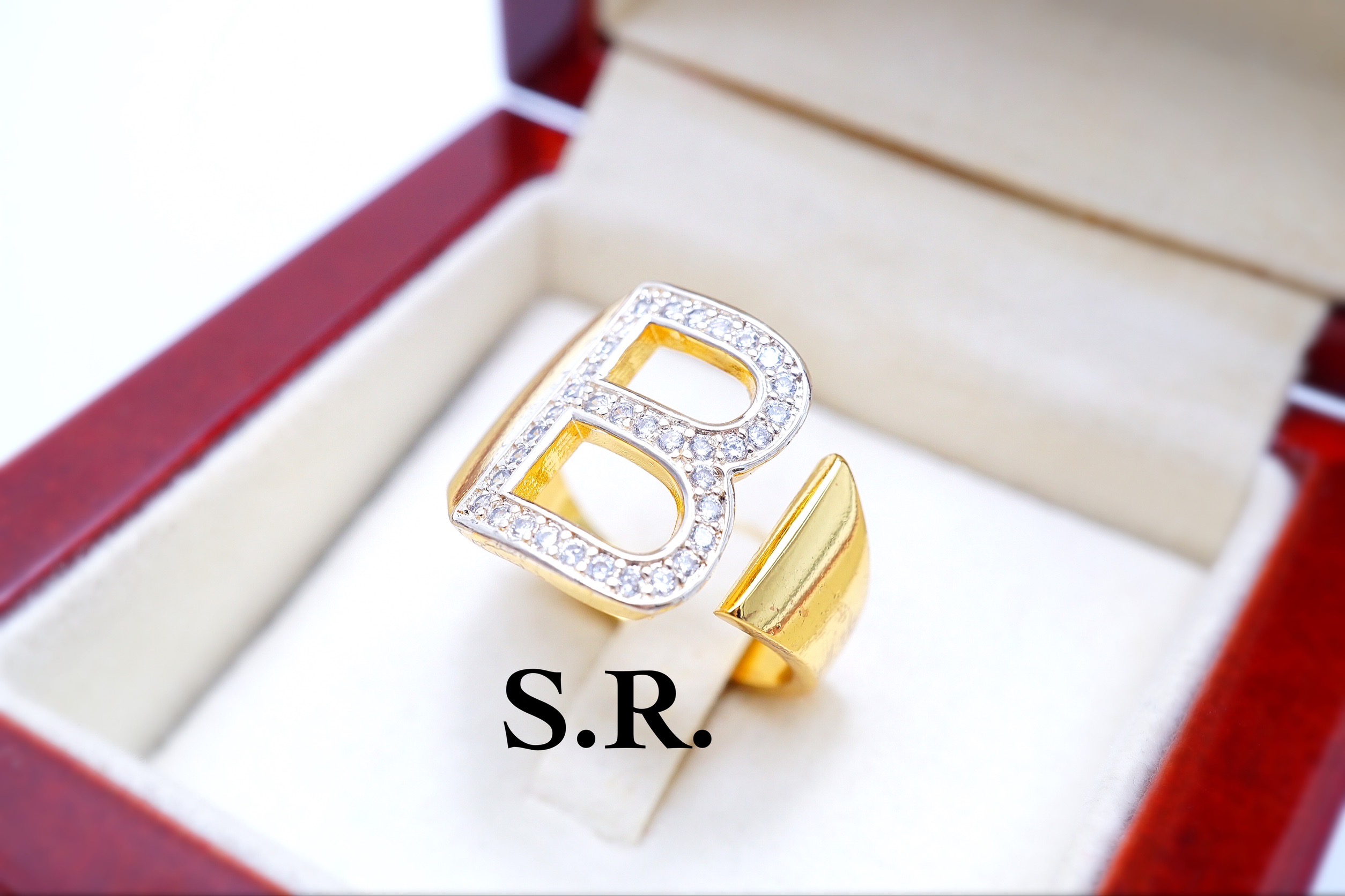 S.R.แหวนทอง B แหวนเพชรน้ำหนัก 2 ตัง ทอง 2 สลึง พร้อมใบรับรองสินค้าเคลือบทองคำแท้ชุบทอง 100% ราคา 860 บาท*ส่งฟรี