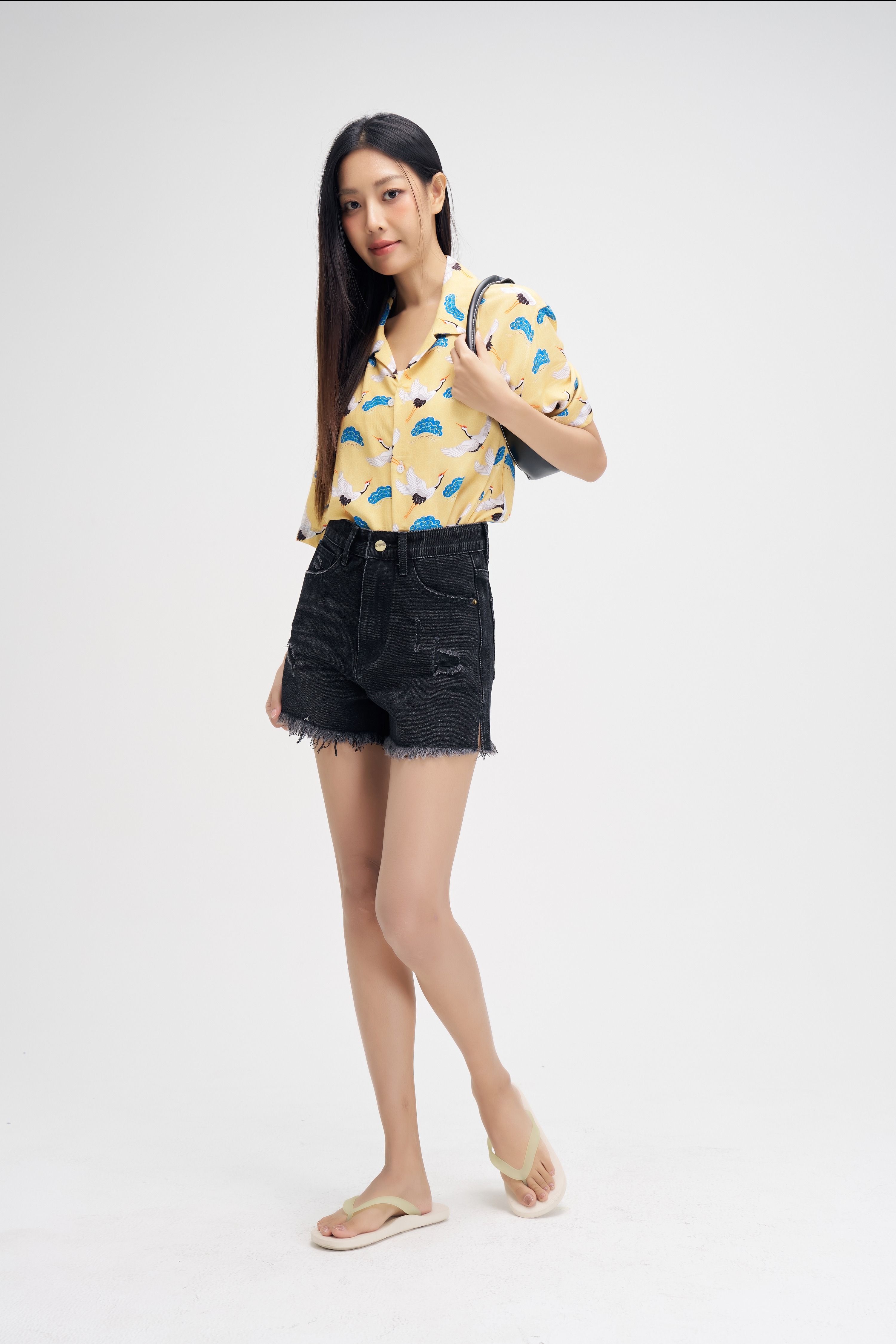 Niyom Jeans collection Aloha : รุ่น NYJ65-2 กางเกงยีนส์ขาสั้นผู้หญิง ราคา 590 บาท*ส่งฟรี