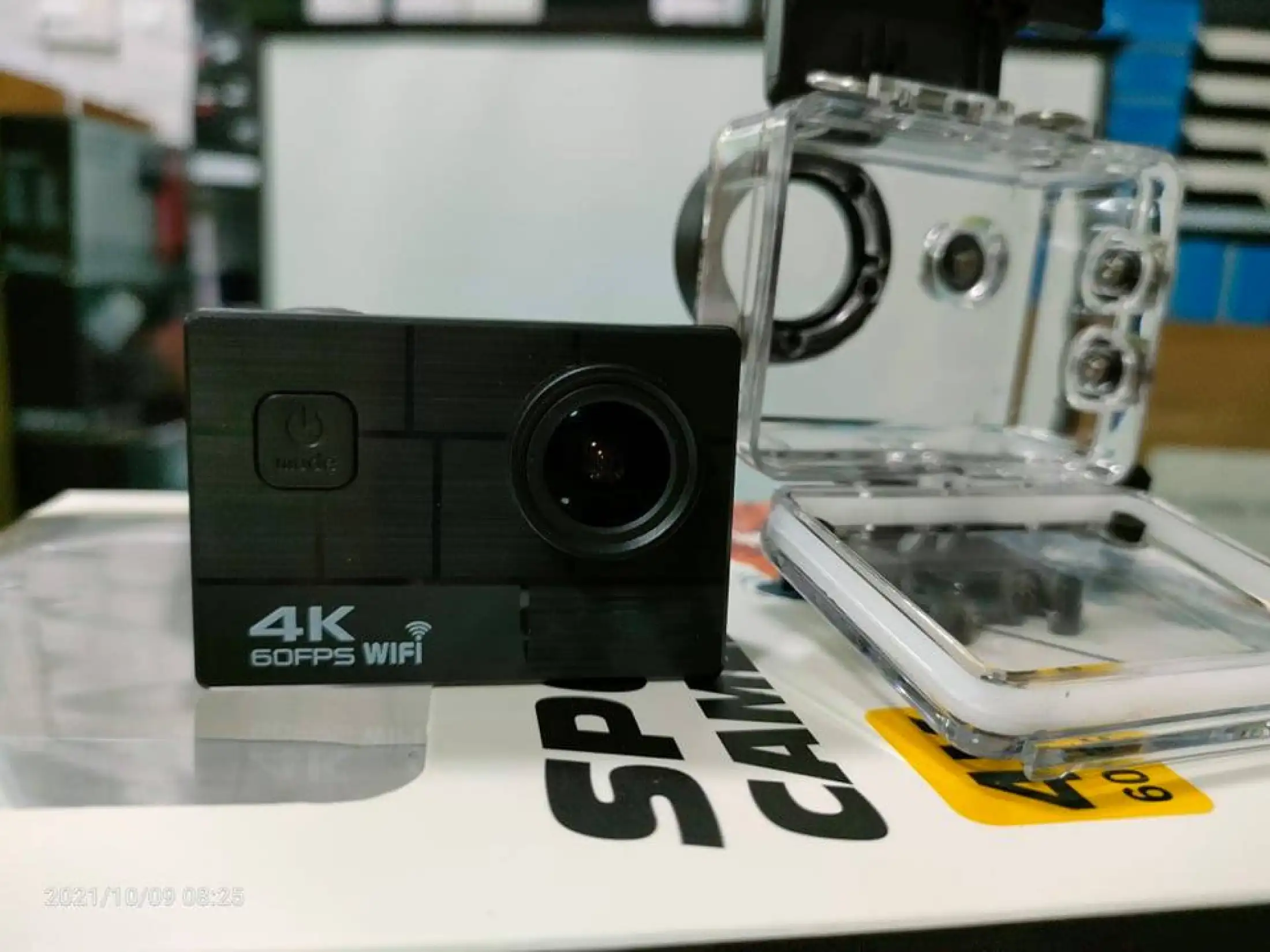 เกี่ยวกับ กล้องกันน้ำ 4K รุ่นใหม่ล่าสุด ถ่ายใต้น้ำ ชัดจริง 4Kแท้แน่นอน พร้อมรีโมท Sport camera Action camera 4K Ultra HD waterproof WIFI FREE Remote (ของแท้ 100%)- แบตอึดที่สุดถึง 1350