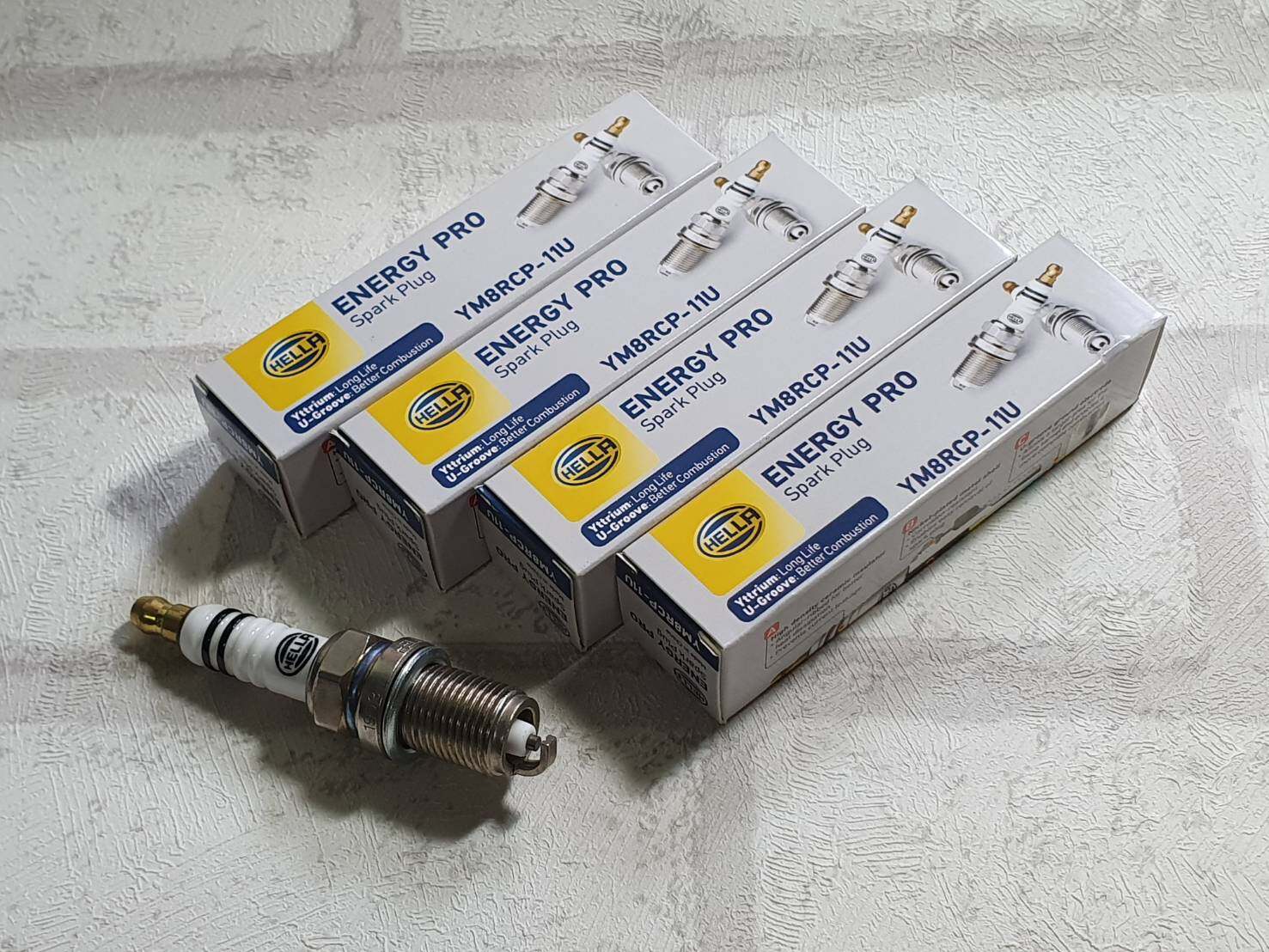 หัวเทียน Nissan Bluebird Attesa ( 1988 - 1992 ) รุ่น 1.8 , 2.0 ชุด 4 หัว ชนิดยิธเทรียม ระยะการใช้งาน 40,000 กม Yttrium Type Spark Plug Hella YM8RCP-11U ราคา 288 บาท*ส่งฟรี