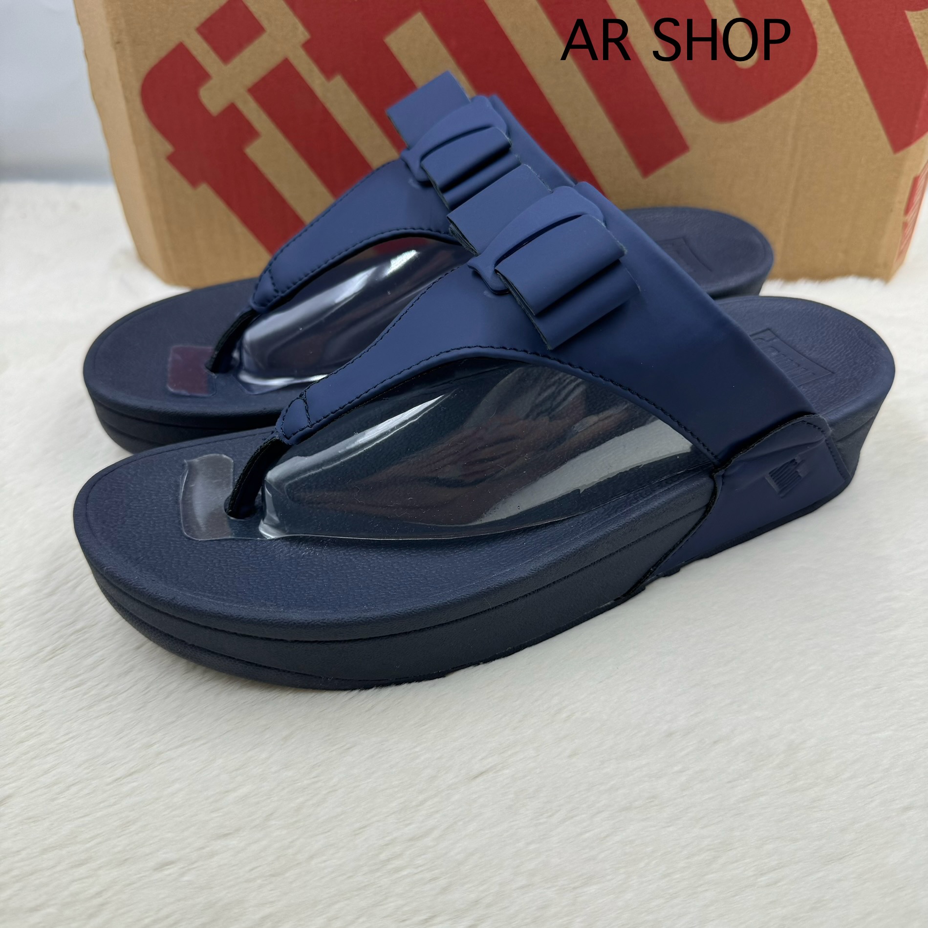 Fitflop รองเท้าแตะสำหรับผู้หญิงลายใหม่