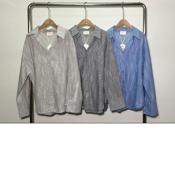 with.ti.store- TPW07403 Withit striped linen oversize shirt with W embroidery ราคา 584 บาท*ส่งฟรี