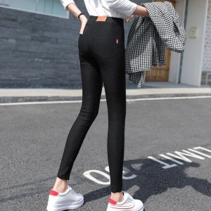 ภาพหน้าปกสินค้ากางเกงสกินนี่สีดำขายาวแฟชั่นสไตล์เกาหลี  ผ้ายืดได้ สินค้าจัดส่งจากไทย รุ่น955# ที่เกี่ยวข้อง