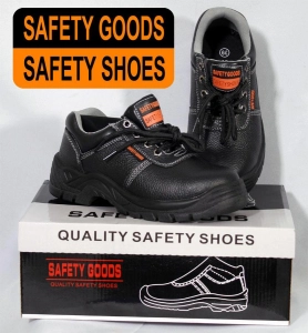 ภาพหน้าปกสินค้ารองเท้าเซฟตี้ รองเท้าหัวเหล็ก รุ่น PUB หนังแท้ พื้น PU เบา สวย คุณภาพสูง ราคากันเอง รองเท้า เซฟตี้ safety shoes ที่เกี่ยวข้อง