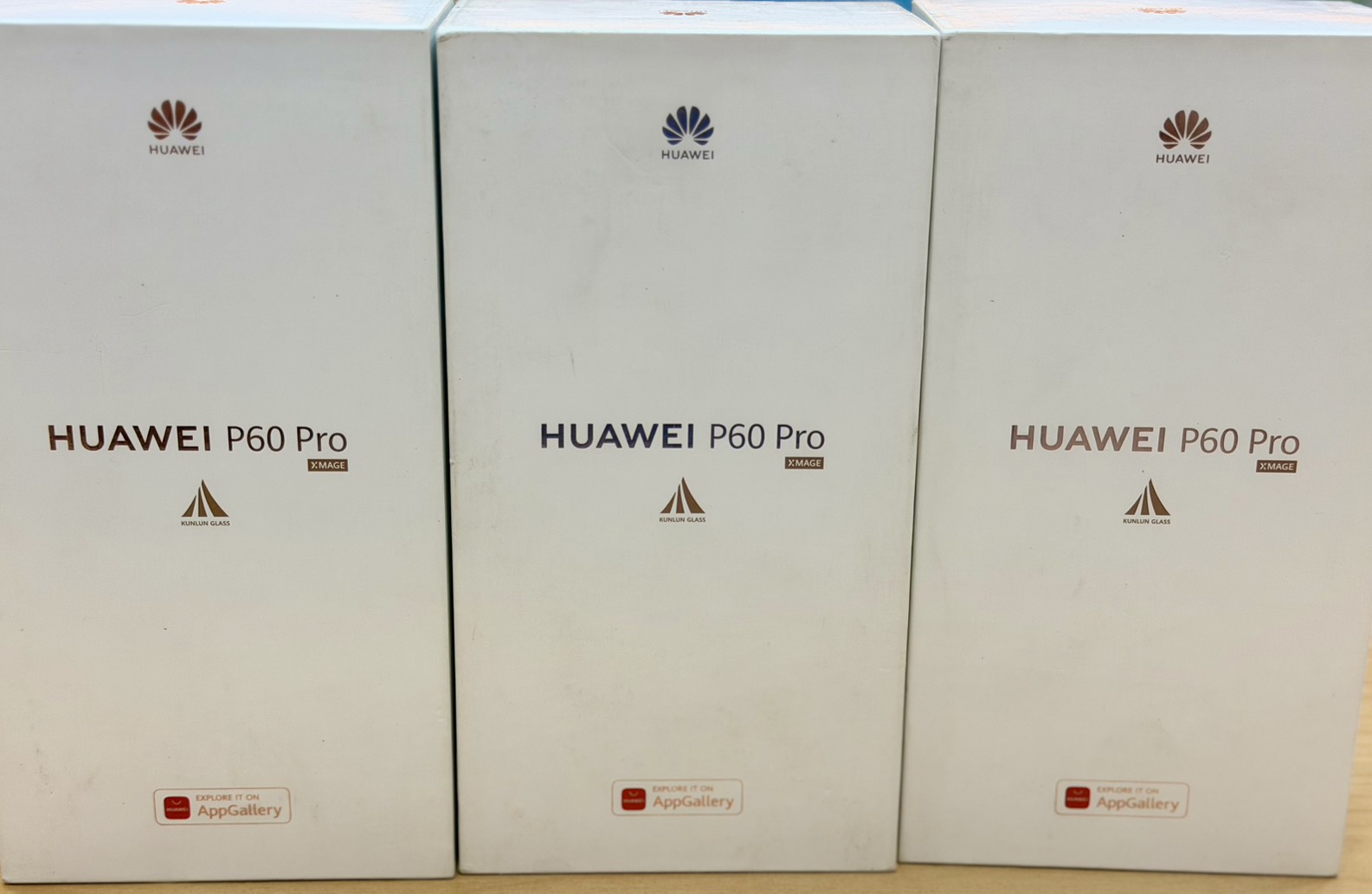 Huawei P60 Pro, Specs 8/256 Gb/4G, Thai Center Unit, Display Model, Clear Stock, Good Condition. Works Normally. Flagship Smartphone with a Focus on Cutting-Edge Photography. (No Google Play Services) Genuine Charger Set Included. 3-Month Store Warranty. ราคา 11,000 บาท*ส่งฟรี