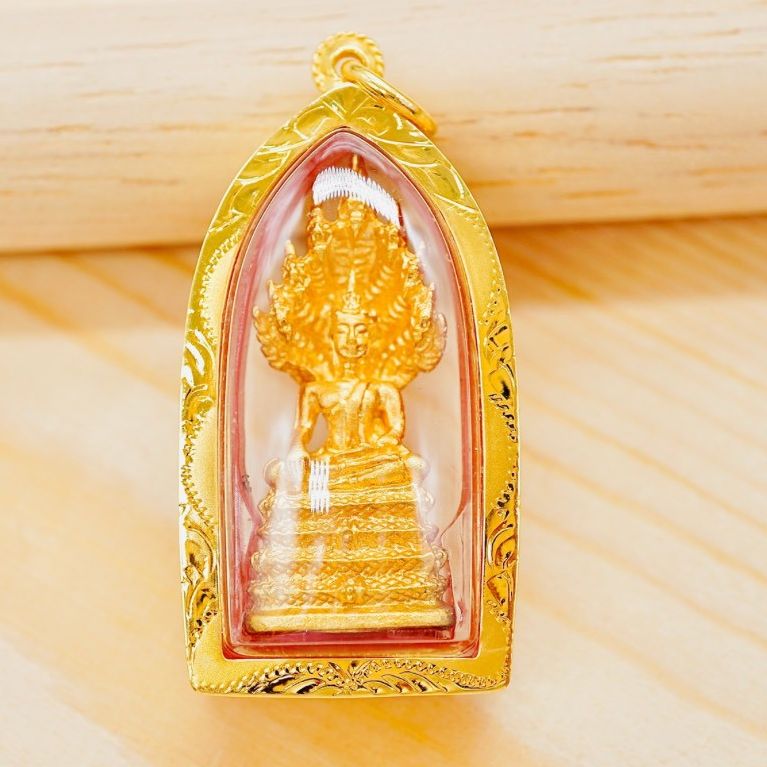 พระเครื่อง วัตถุมงคลเสริมดวง [PCPY Jewelry] จี้นางพริกพุกสิงห์ • กรอบทองแท้ 90% • กันน้ำ • พระแท้จากวัด • รุ่นเป๊ะ • ปลุกเสกแล้ว [Pa25]