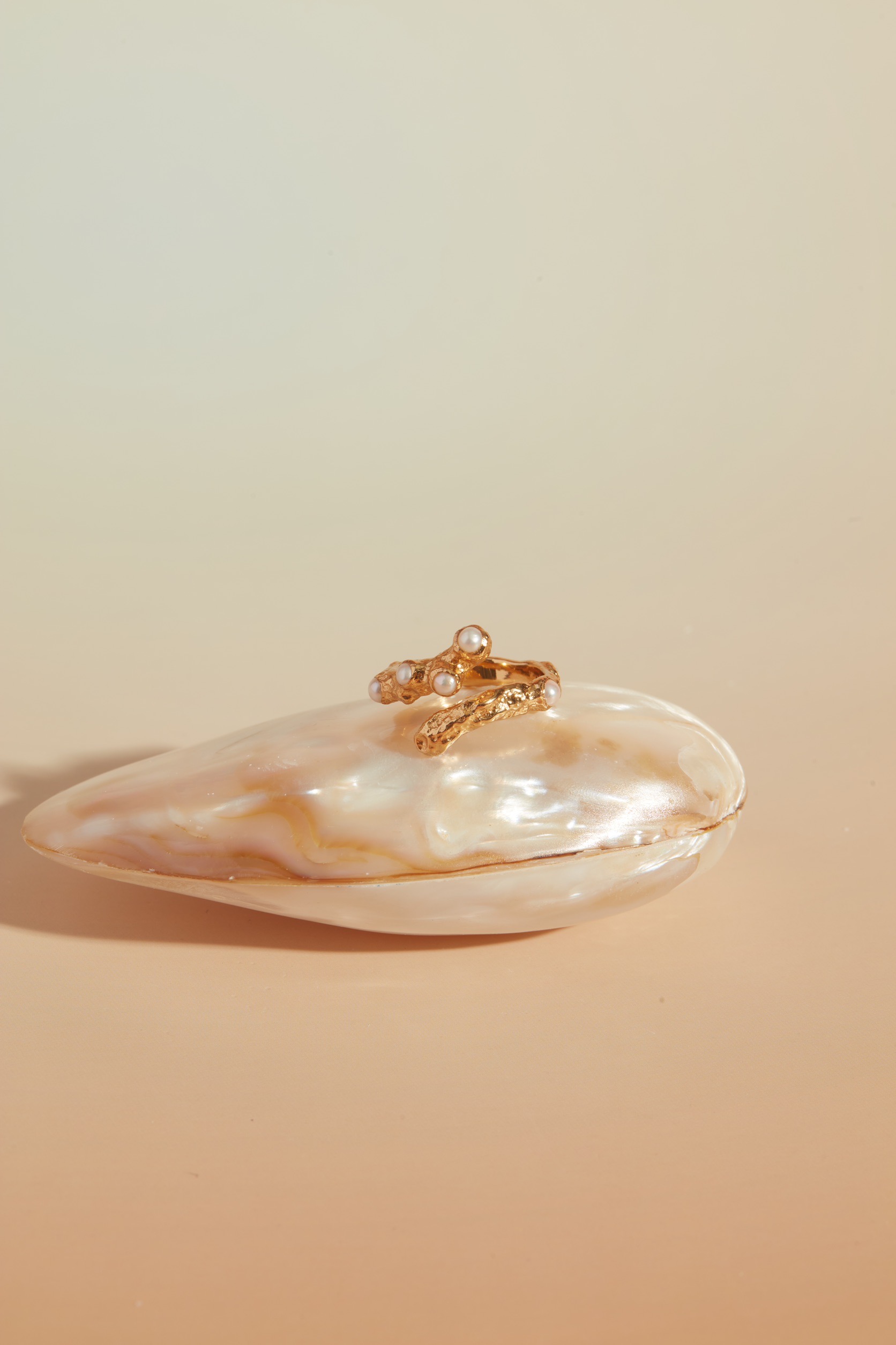 Vetiver Pearl Handmade Snake Ring, Pearl Ring, Snake Ring That Enhances Stability and Power, Freshwater Pearl, Genuine Pearl, Natural Pearl, Adjustable, 925 Sterling Silver Body, 18K Gold Plated, Fast Delivery. ราคา 3,100 บาท*ส่งฟรี