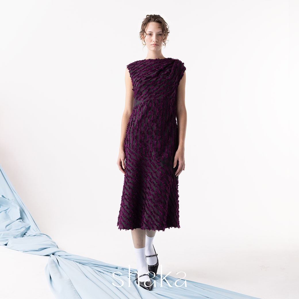 Shaka SS24 Damier Cut Jacquard Midi Dress เดรสยาว ลายทอตารางหมากรุก ผ้าแจ็คการ์ด DS-8240504 ราคา 4,165 บาท*ส่งฟรี