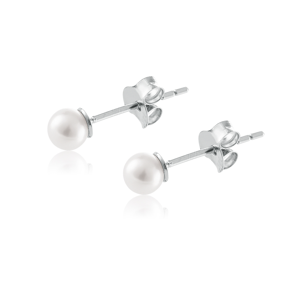 PEARL BIJOU ต่างหูไข่มุกญี่ปุ่นเรียบสีขาวก้านเงิน ราคา 4,130 บาท*ส่งฟรี