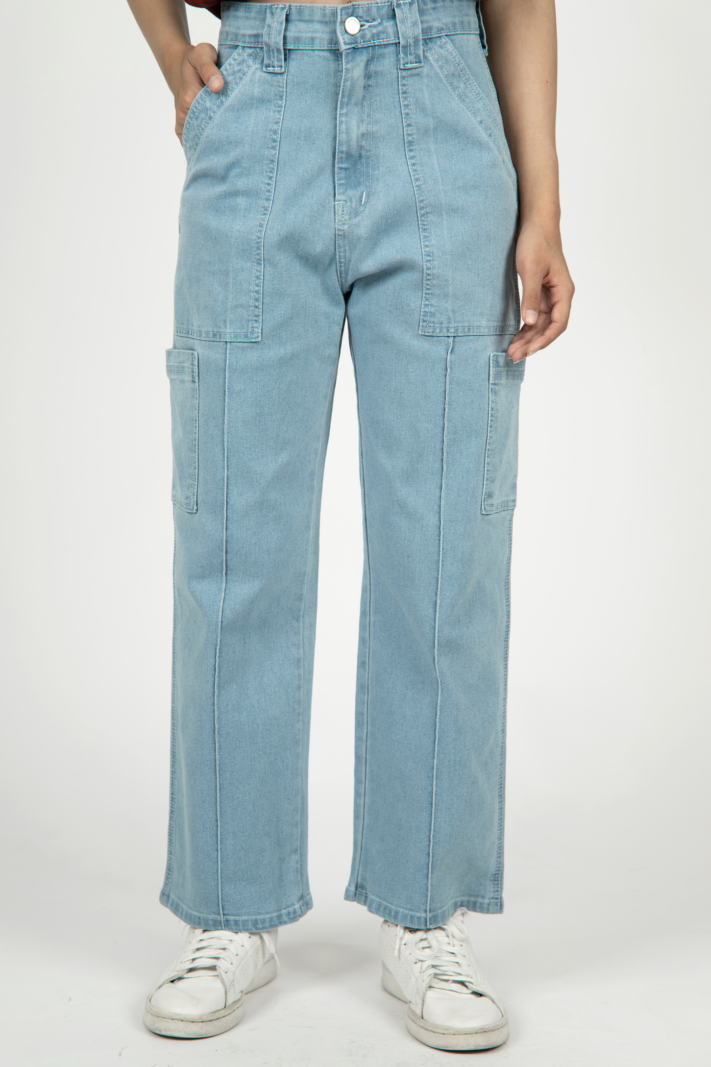 QueenCows กางเกงหลังคลอด Queen Jean Washed Denim (Light Blue) ราคา 1,890 บาท*ส่งฟรี