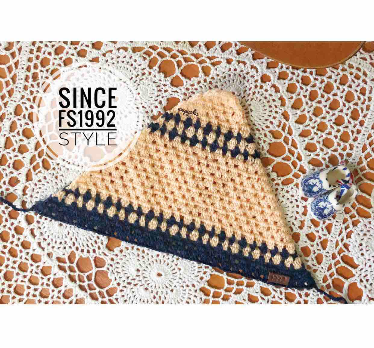 ที่คาดผมสามเหลี่ยม ผ้าโพกผมไหมพรมวินเทจ (สินค้าคละแบบ/เลือกแบบทักแชทได้เลยจ้าา) ราคา 75 บาท*ส่งฟรี