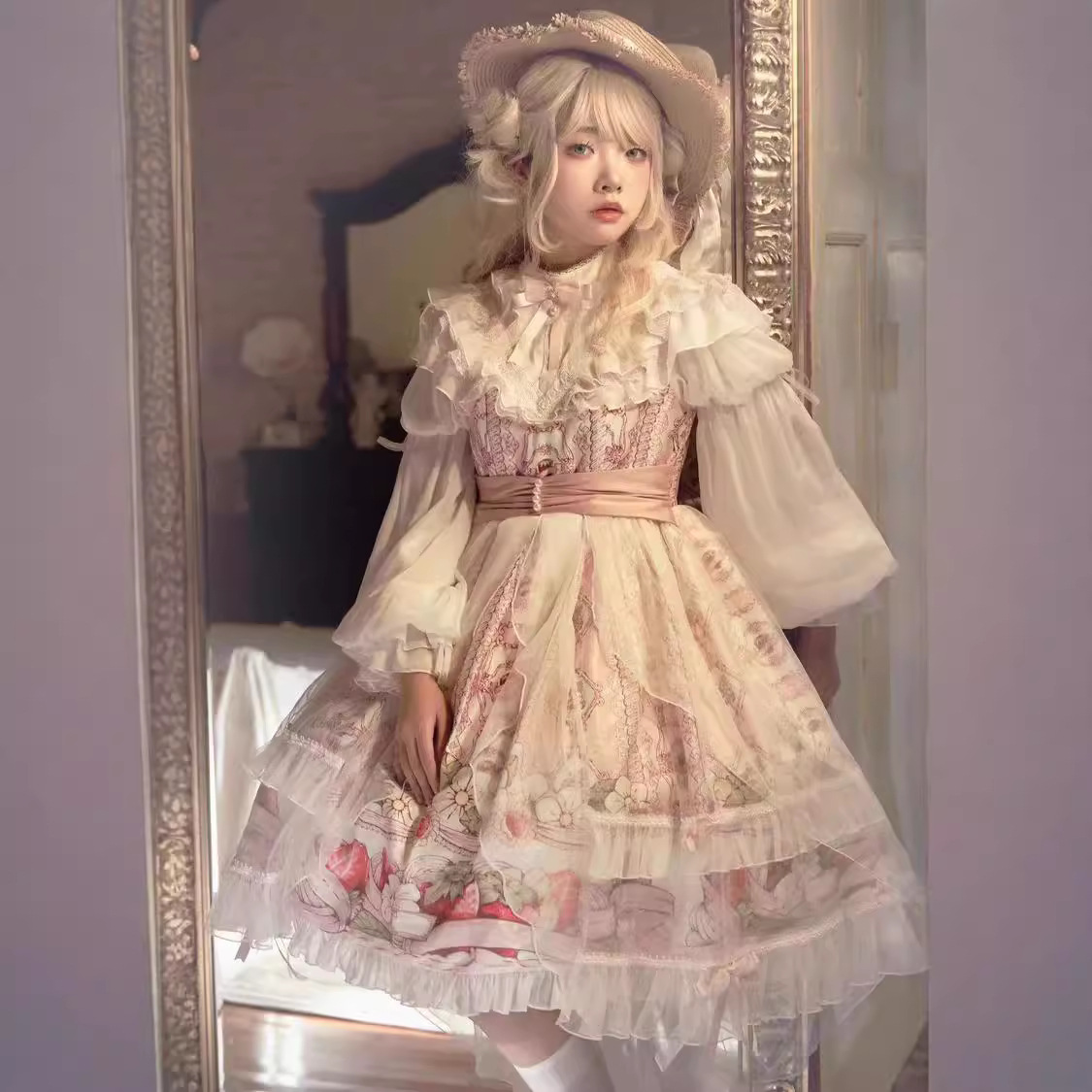 จุดเดิม ไร่เบอร์รี่ OP สาวโลลิต้า lolita ชุดเดรสแขนยาว ราคา  768 บาท*ส่งฟรี