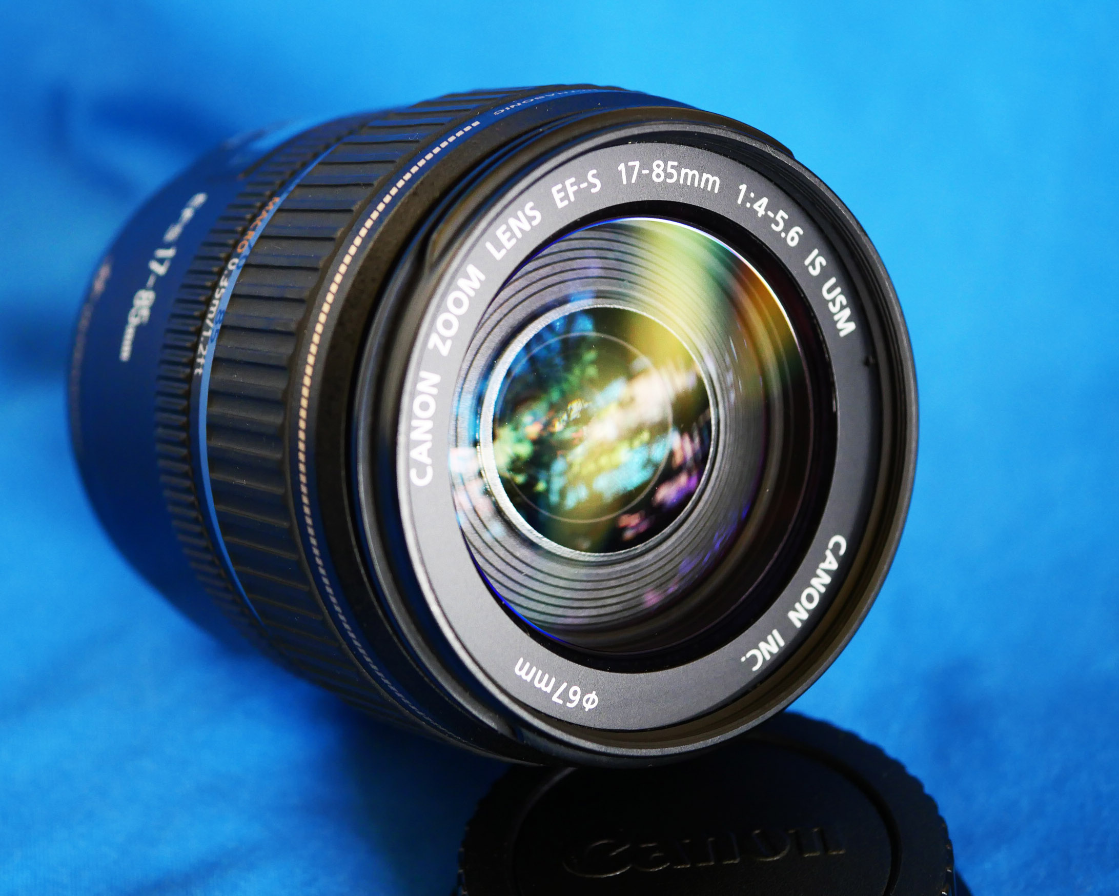 CANON EF-S 17-85mm f4-5.6 IS USM Lens (27-136mm) Image Stabilized