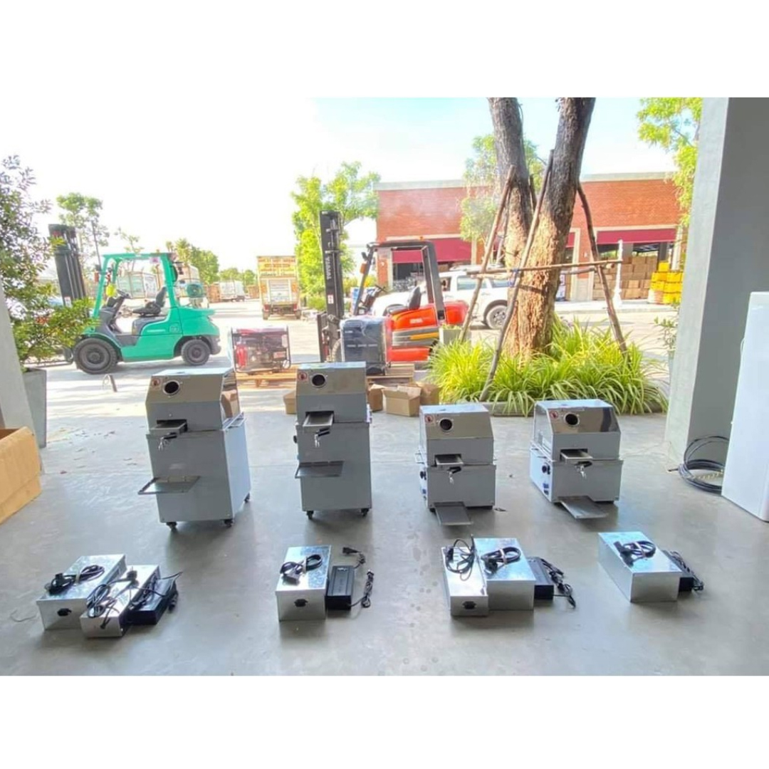 เครื่องคั้นน้ำอ้อย 2 ระบบ POWER MAGNUM เครื่องคั้นน้ำอ้อยไฟฟ้า ใช้งานง่ายสะดวก 58-821 / มีบริการเก็บปลายทาง ราคา 15,990 บาท*ส่งฟรี