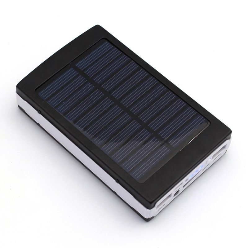 Akiko แบตสำรอง Power Bank Solar Cell 30,000 mAh (สีดำ) ฟรี สาย 3in1