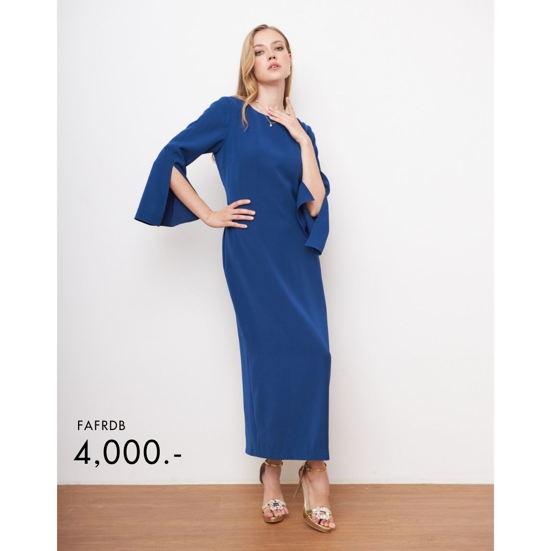 LOF-FI-CIEL Maxi Dress Jubili Blue lapis ชุดเดรสไปดินเนอร์ เดรสปาร์ตี้ เดรสยาว แขนยาว ทรงเข้ารูป สีน้ำเงิน FAFRDB ราคา 3,910 บาท*ส่งฟรี