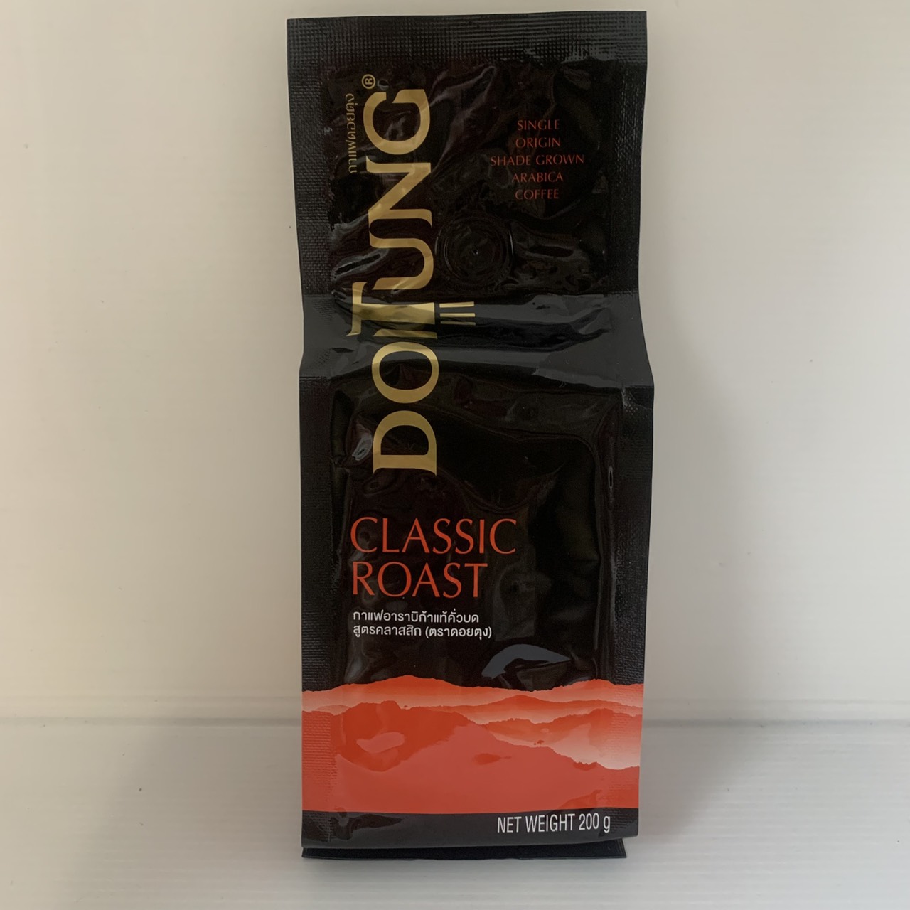 Arabica Coffee CLASSIC ROAST Doi Tung, 200 Grams. (BBD: 06/05/2027) ราคา 226 บาท*ส่งฟรี