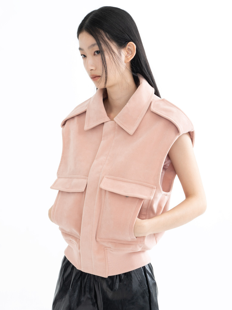 Pania Suede Leather Polo Vest in Ripe Peach ราคา 3,500 บาท*ส่งฟรี