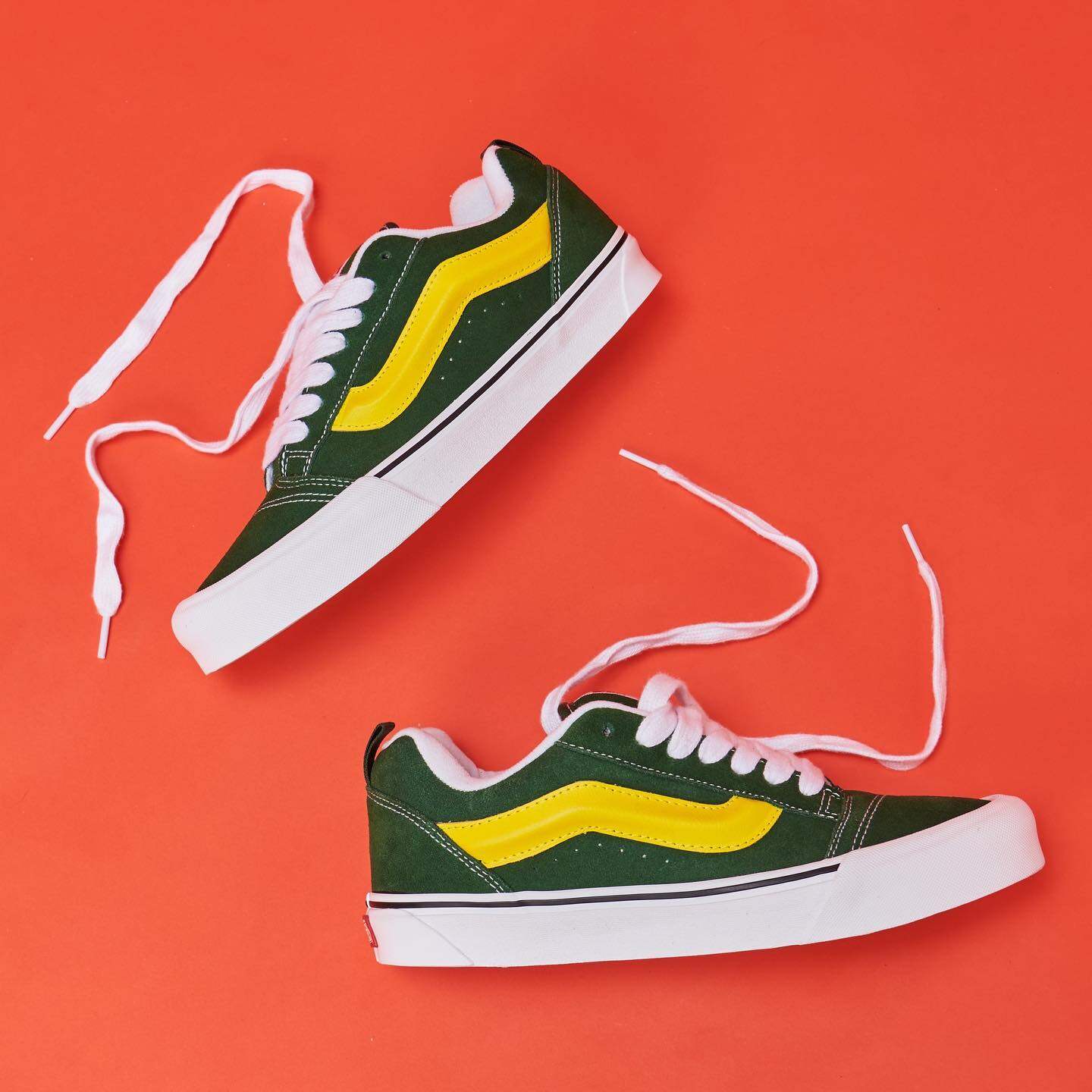 Vans รองเท้าผ้าใบ Knu Skool | Green/True White ( VN0009QCBGN