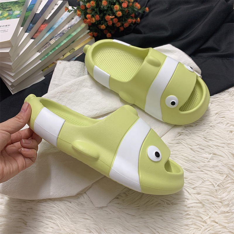 รองเท้าแตะผู้หญิงแบบสวมพื้นนิ่มใส่สบายรุ่น 1-2626 ราคา 52 บาท*ส่งฟรี