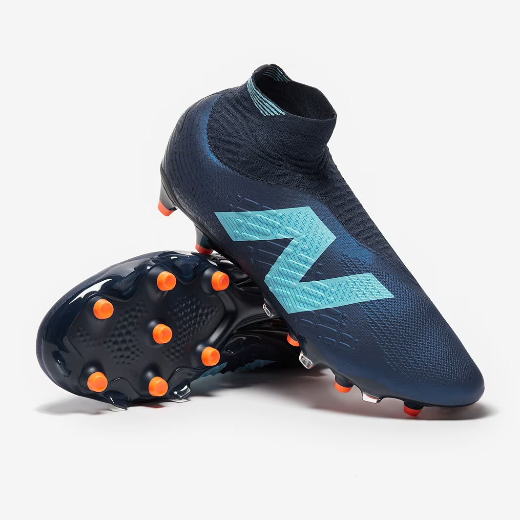 รองเท้าฟุตบอล New Balance Tekela V4+ Pro FG ราคา 15,000 บาท*ส่งฟรี