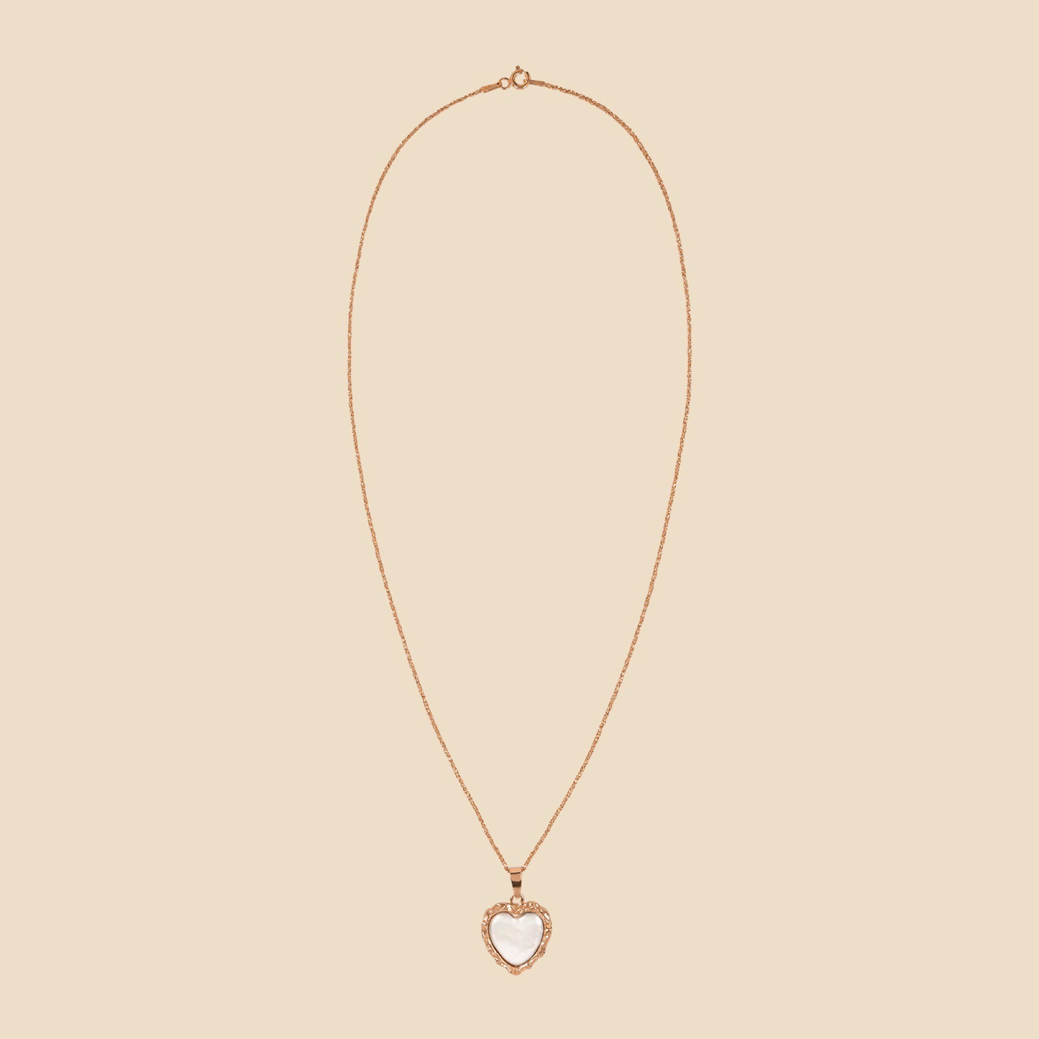Vetiver Pearl Heart Shape Freshwater Pearl Pendant, Genuine Pearl Necklace, Genuine Silver Body, Genuine Silver Necklace, 925 Sterling Silver, Jewelry, Fashion, Pearls, Pearl Necklace, Heart Shape. ราคา 3,100 บาท*ส่งฟรี