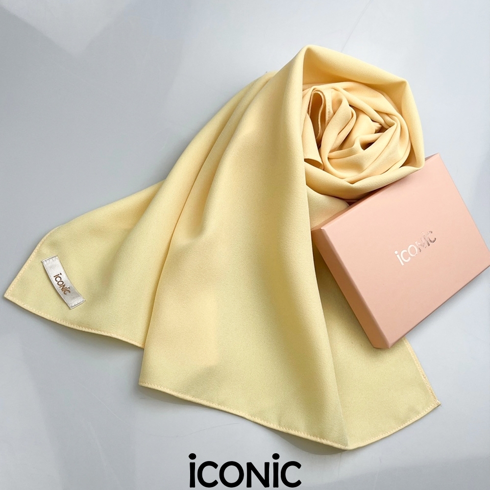 Iconic rich silk scarf #5295 light yellow artificial silk scarf long 100cm x 50cm. Luxury Soft Soft Case luxury scarf ราคา 599 บาท*ส่งฟรี