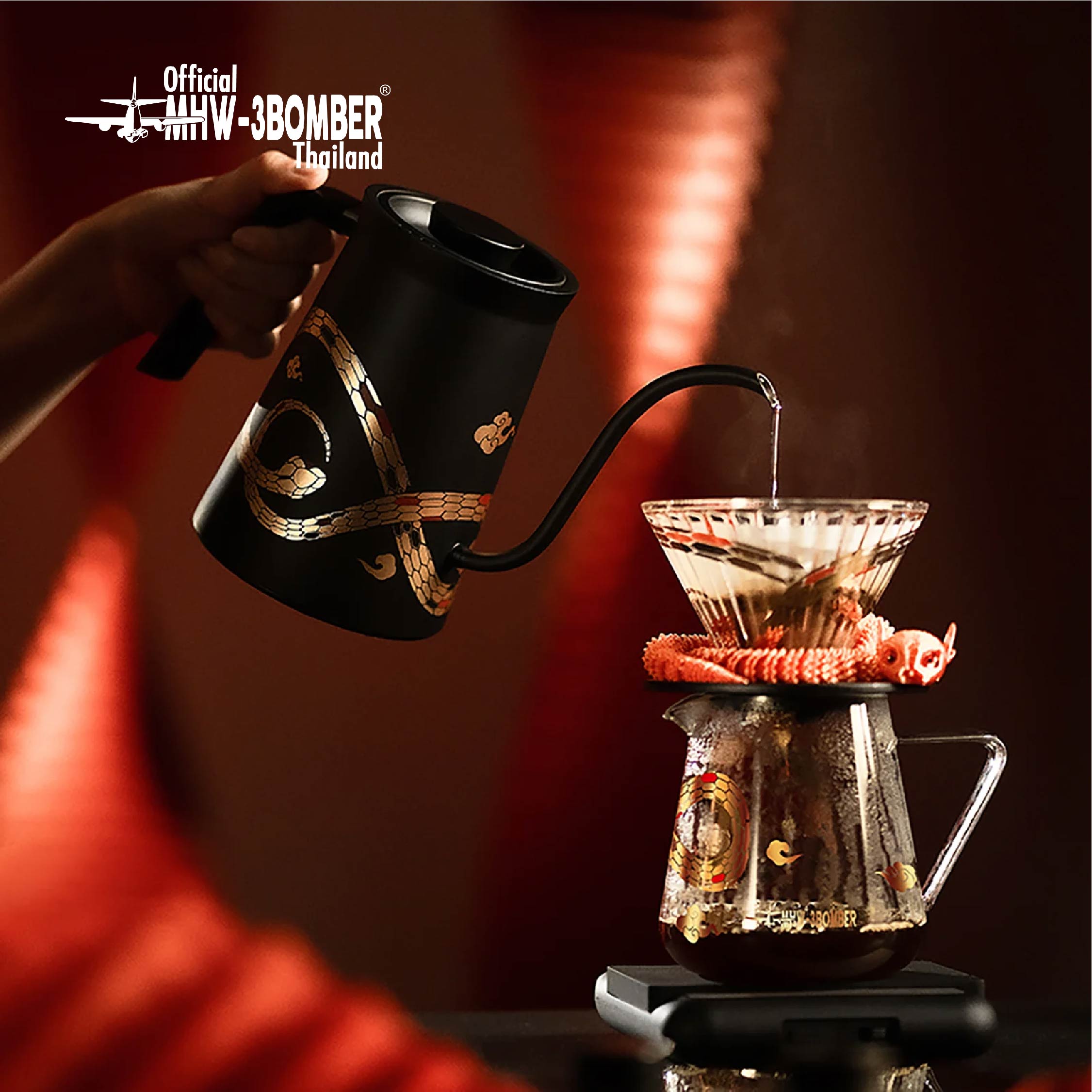 Mhw-3Bomber Assassin Electric Coffee Kettle - Year of the Snake Limited Edition, 600 ml Electric Kettle ราคา 3,950 บาท*ส่งฟรี
