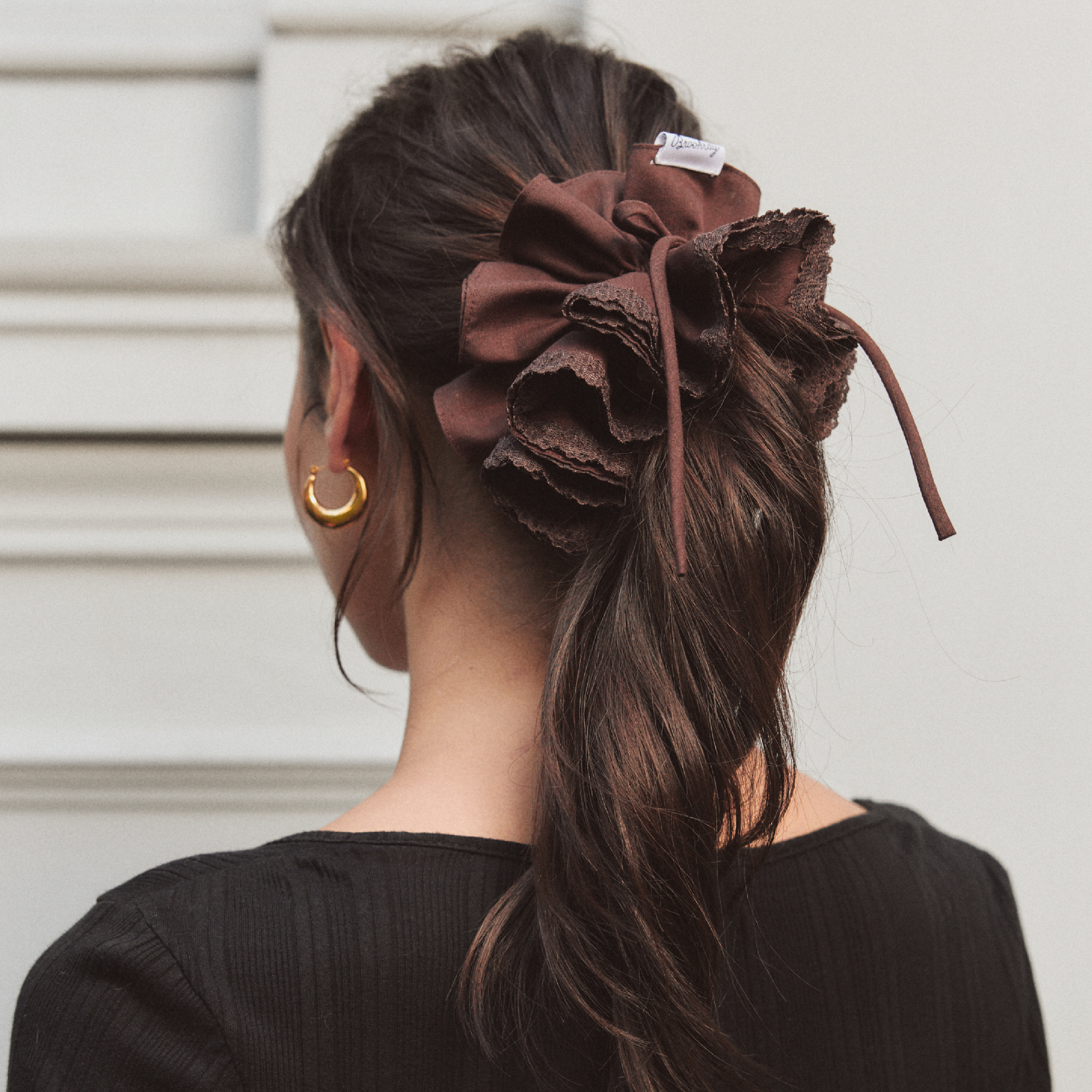 Chestnut Scrunchie, Brown Hair Tie with Lace Decoration. ราคา 590 บาท*ส่งฟรี