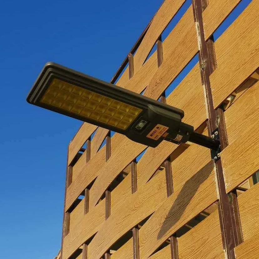 Modi Solar Street Light Modi Solar Cell Street Lamp 300W.V-S18-300W Golden (Light: Warm White) ราคา 2,359 บาท*ส่งฟรี