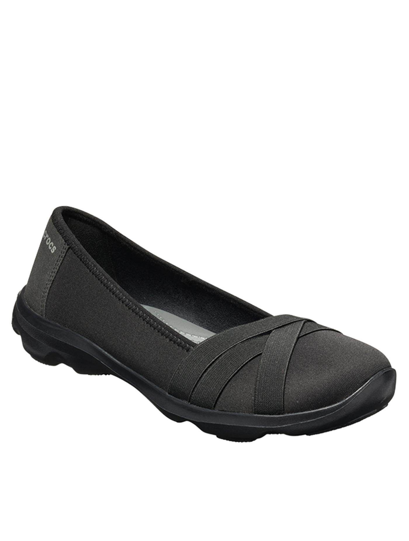 CROCS รองเท้าลำลองผู้หญิง รุ่น Busy Day Strappy Flat BD STP FLT ไซส์ W7 สีดำ-เทา