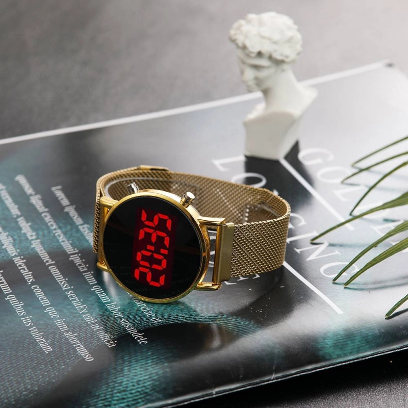ภาพหน้าปกสินค้านาฬิกาข้อมือสายแม่เหล็ก หน้าจอLED ตัวเลขส่องสว่าง นาฬิกาแฟชั่น เหมาะสำหรัญทุกวัย