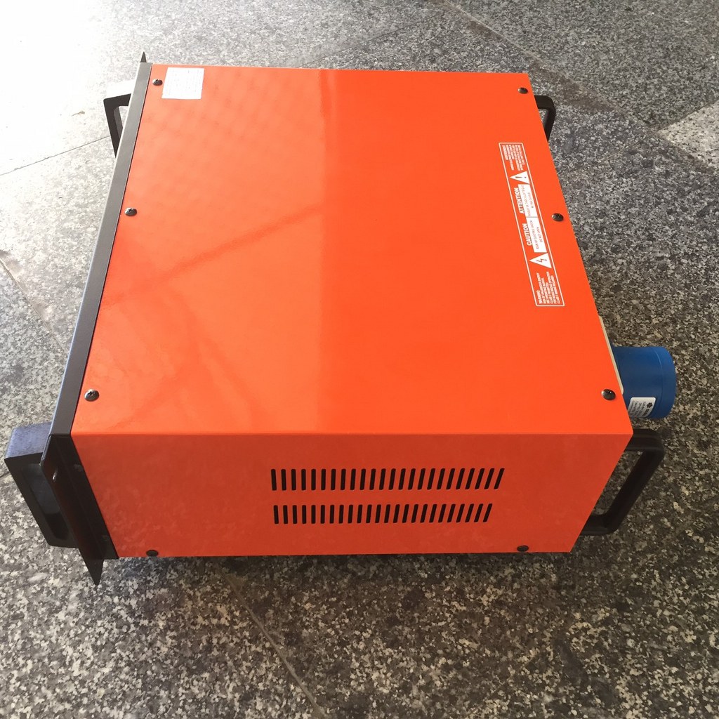 หม้อเพิ่มไฟ 60 แอมป์ 60 Amp ลวดทองแดงแท้Comson KMS-60A ทำหน้าที่เพิ่มแรงดันไฟฟ้า ในไฟฟ้ากระแสสลับ ใช้ลวดทองแดงแท้จากประเทศเยอรมันstep up transformer หม้อเพิ่มไฟ หม้อดูดไฟฟ้า ราคา 29,000 บาท*ส่งฟรี