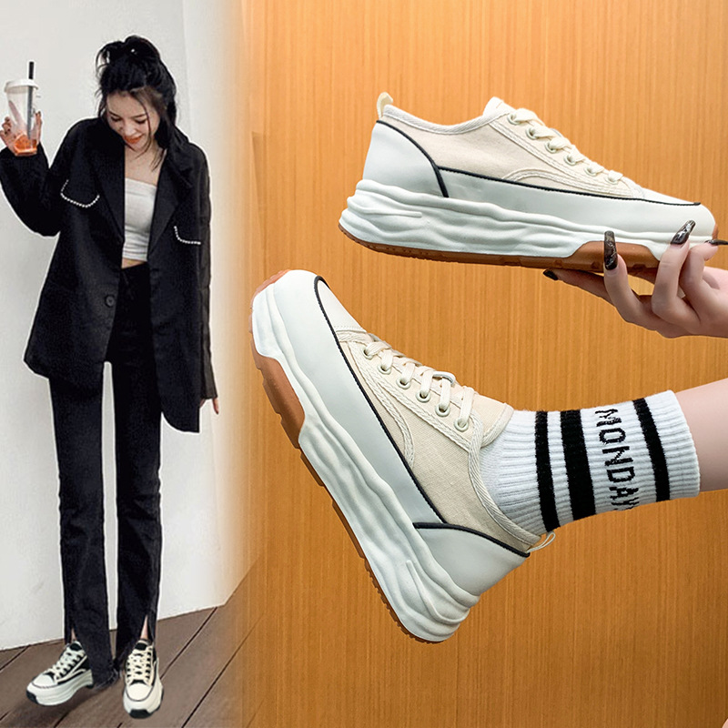 รูปภาพของ KAK SHOPZ🚚 (สีขาว, สีดำ) รองเท้าผ้าใบแพลตฟอร์ม, รองเท้าผ้าใบสตรีแบบผูกเชือก, สายไขว้, รองเท้าผ้าใบ