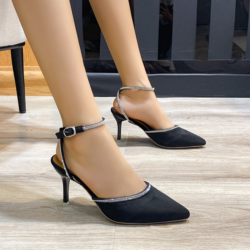 รูปภาพของ รองเท้าผู้หญิง รองเท้าแตะ rhinestone แหลม stiletto suede รองเท้าส้นสูง รองเท้าแตะส้นสูงสีดำล้วน (มีสามสีให้เลือก)