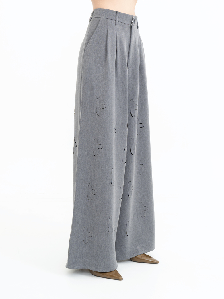 Pania Zoe Wide-Legs Trouser in Koala Gray ราคา 3,900 บาท*ส่งฟรี