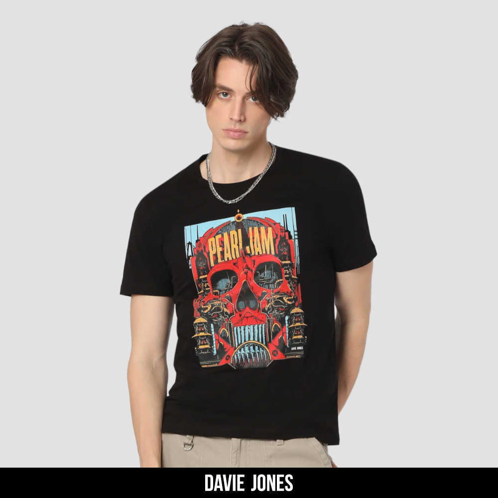 DAVIE JONES เสื้อยืด พิมพ์ลาย Graphic Slim Fit T-Shirt TB0315 สีดำ ราคา 297 บาท*ส่งฟรี