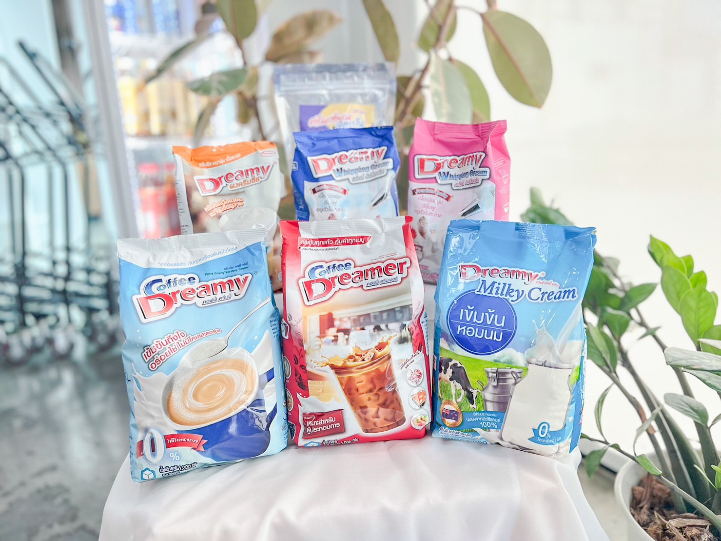 ครีมเทียม ดรีมมี่ & ดรีมเมอร์ ดรีมมี่ วิปปิ้งครีม หัวนมผง มิลค์กี้ ครีม ผงครีมชีส ผงโกโก้ ผงปั่น ดรีมมี่ - KHAMWAN BAKERY STORE ราคา 95 บาท*ส่งฟรี