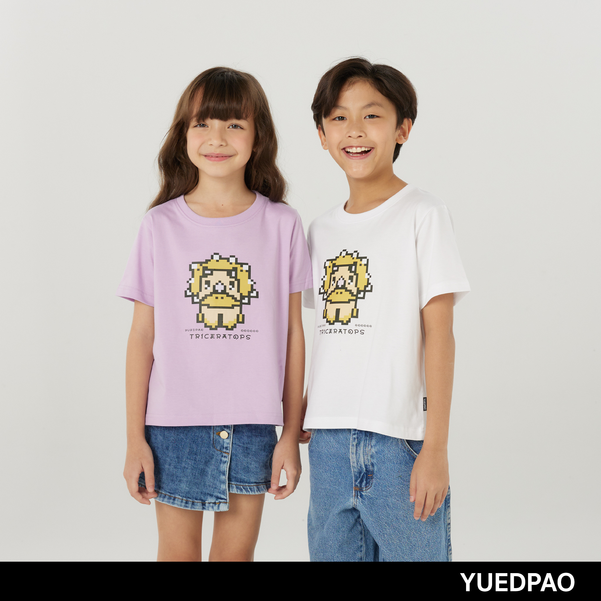 Yuedpao Kids เสื้อยืดเด็ก สีสดใส สไตล์มินิมอล ผ้านุ่ม สัมผัสเบาสบาย Unisex kids screen Baby Triceratops ราคา 161 บาท*ส่งฟรี