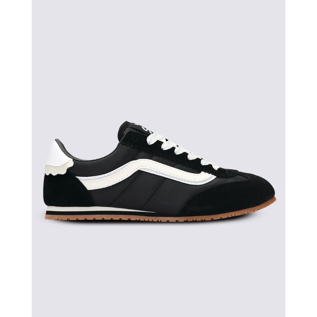 Vans Vn000D83Bzw Super Lowpro Lace Black/White ราคา 1,879 บาท*ส่งฟรี